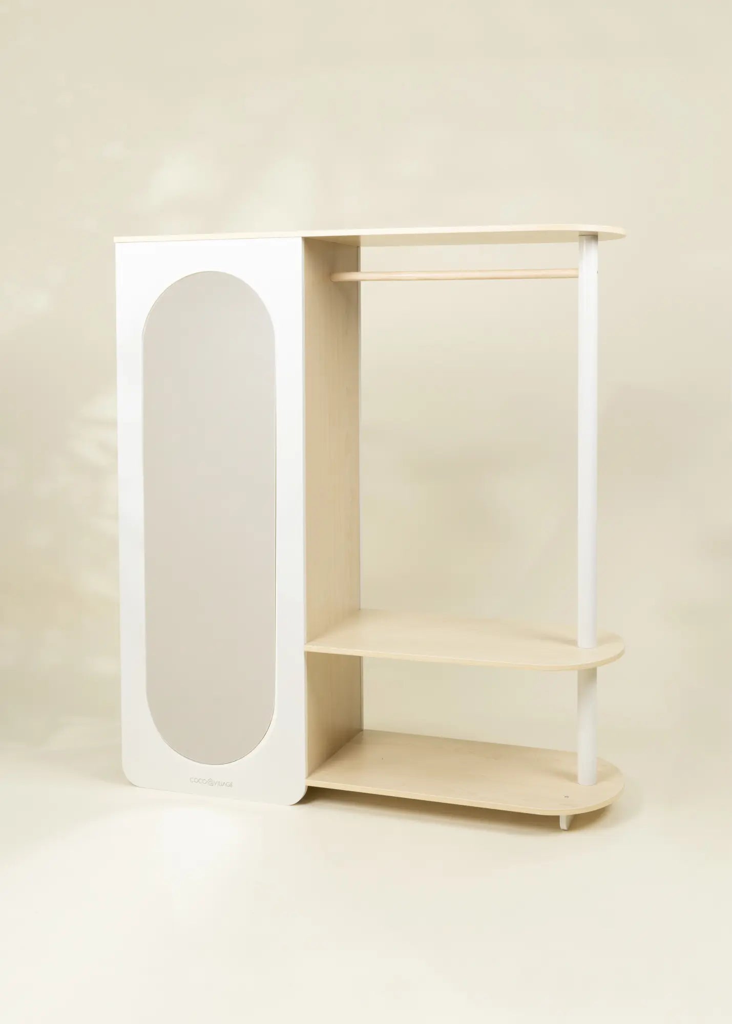 Image of Grande armoire en bois avec étagères & tringle