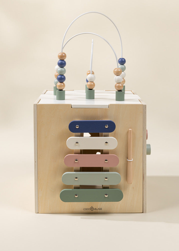 Image of Cube d'activité en bois