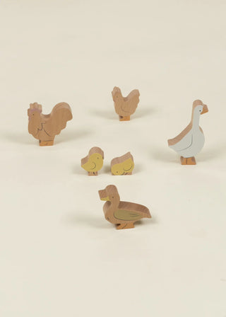 Set of 6 Barnyard animals on Wooden Plate