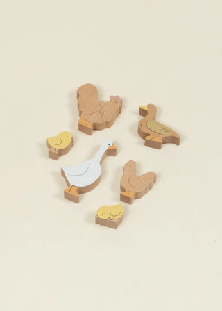 Set of 6 Barnyard animals on Wooden Plate