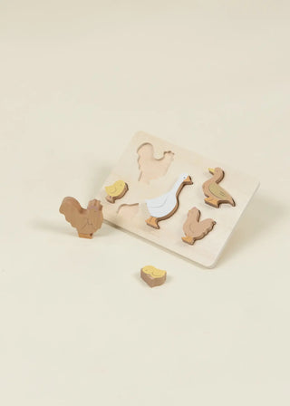 Set of 6 Barnyard animals on Wooden Plate