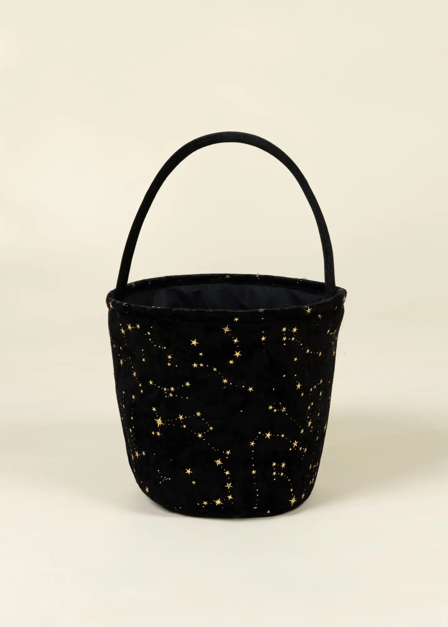 Midnight Velvet Treat Basket – Medium