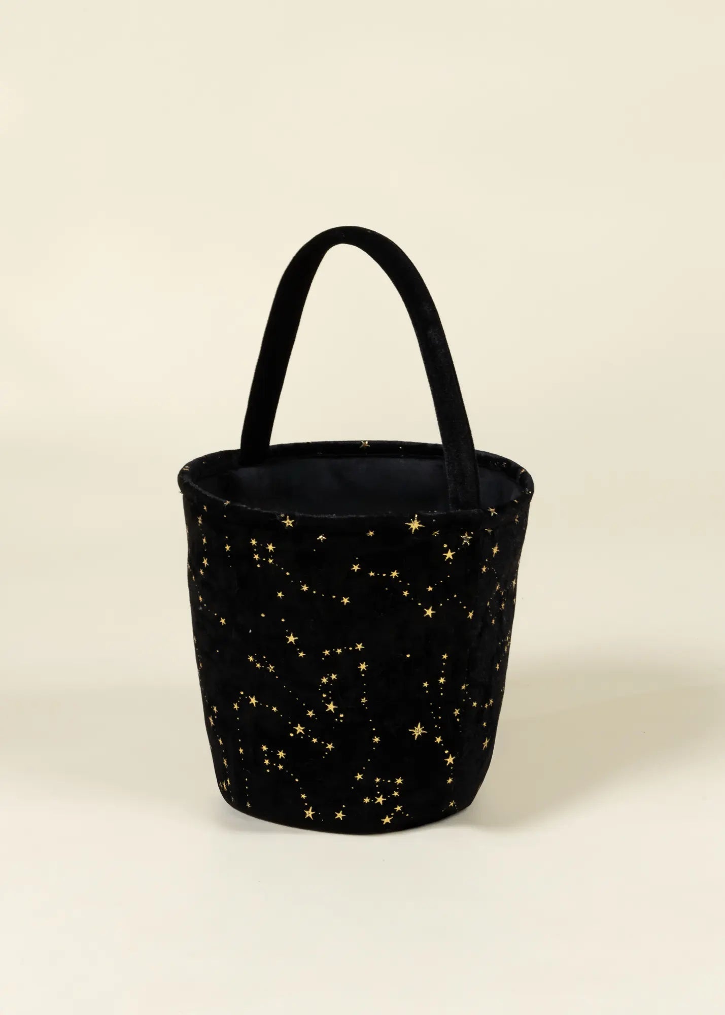 Midnight Velvet Treat Basket – Medium