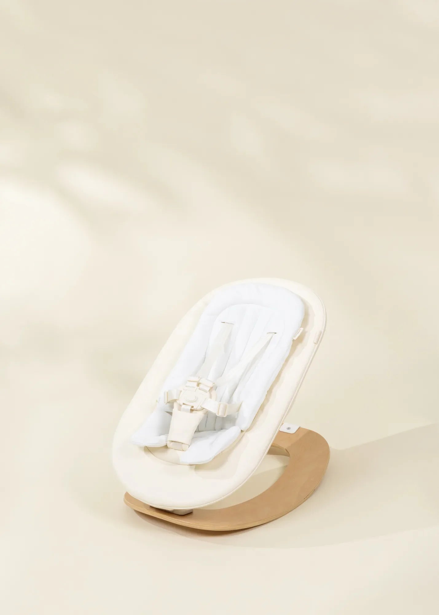 Convertible Newborn Bouncer Seat for Coco Chair – Foam & White Oak