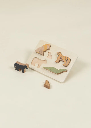 Set of 5 Savannah Predators on Wooden Plate
