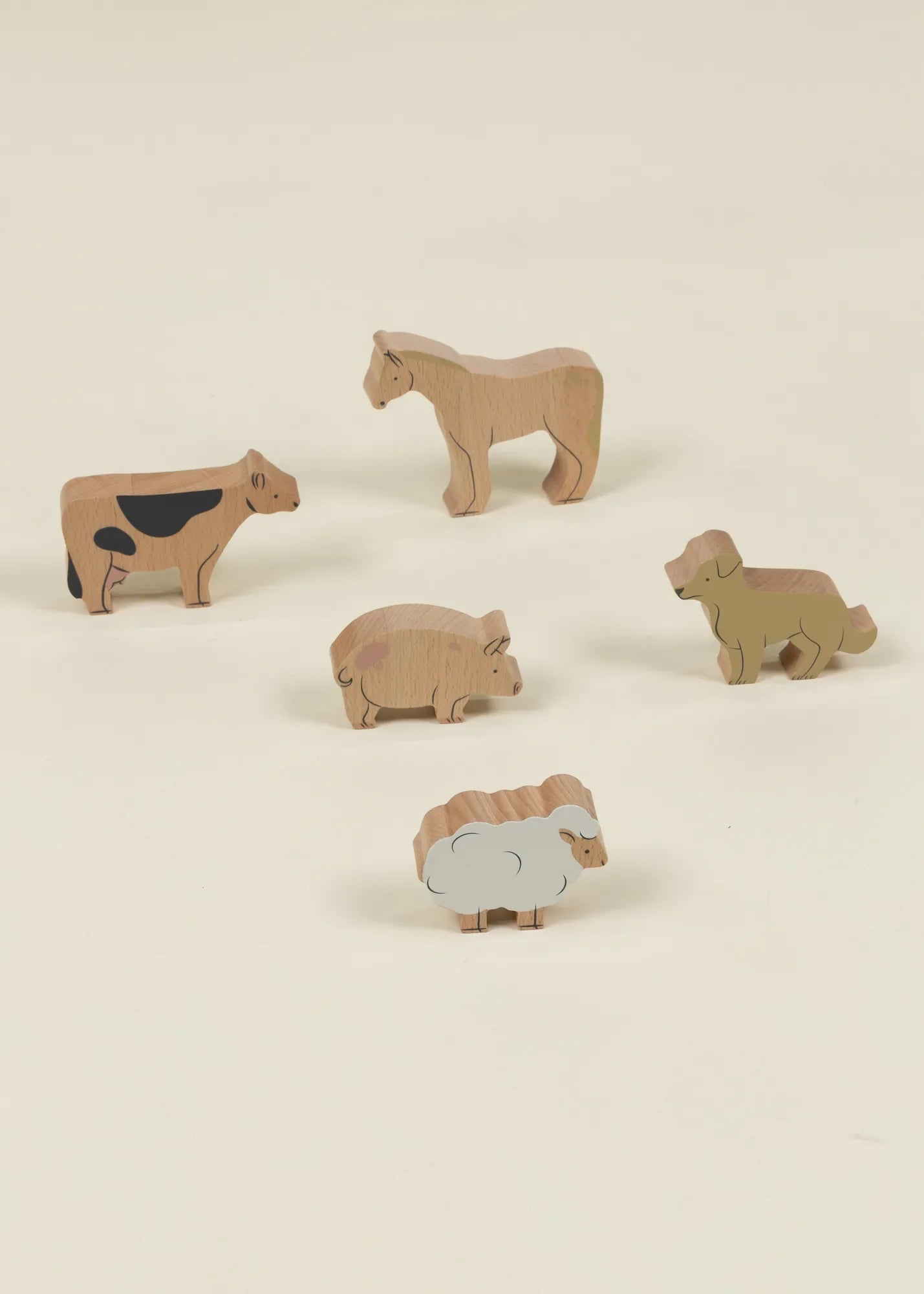 Set of 5 Pasture Animals on Wooden Plate