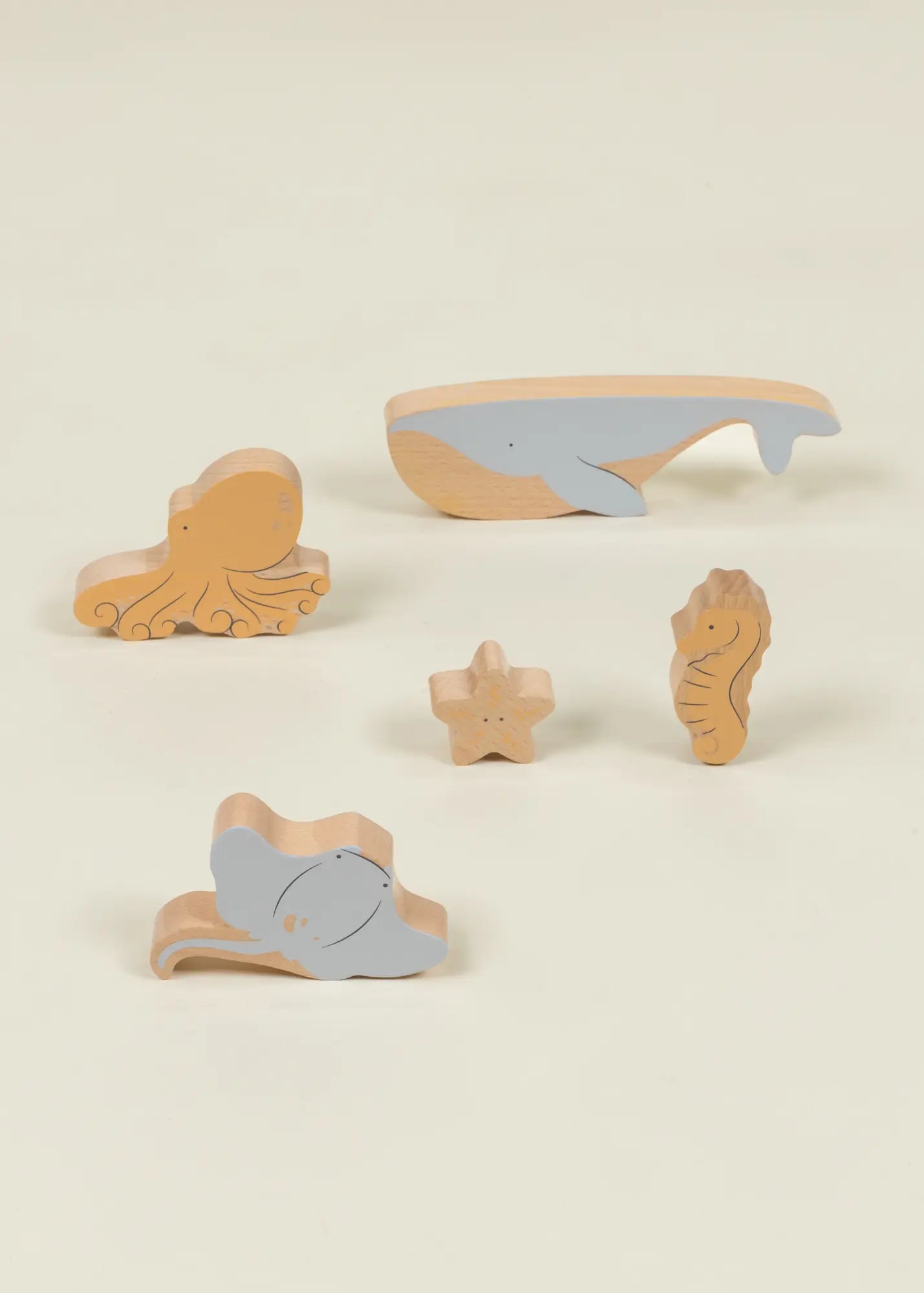 Image of Set of 5 Sea Animals on Wooden Plate