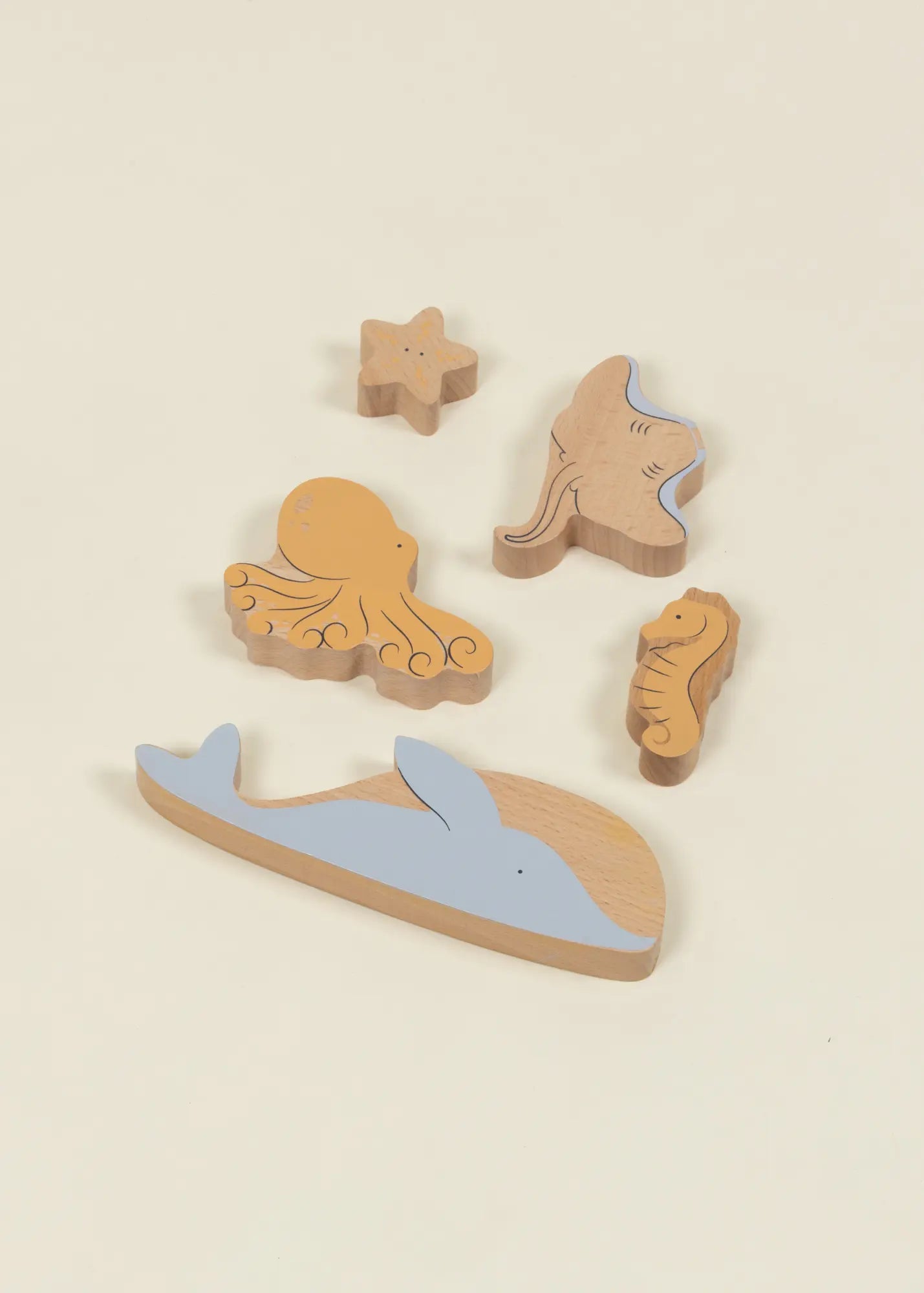 Image of Set of 5 Sea Animals on Wooden Plate