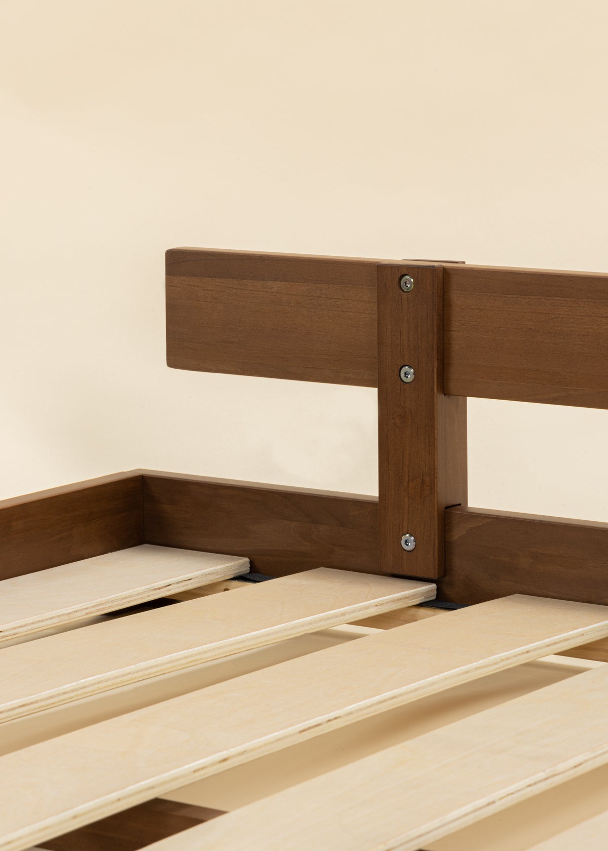 Image of Barrière en bois pour base de lit - Format simple - Noisette