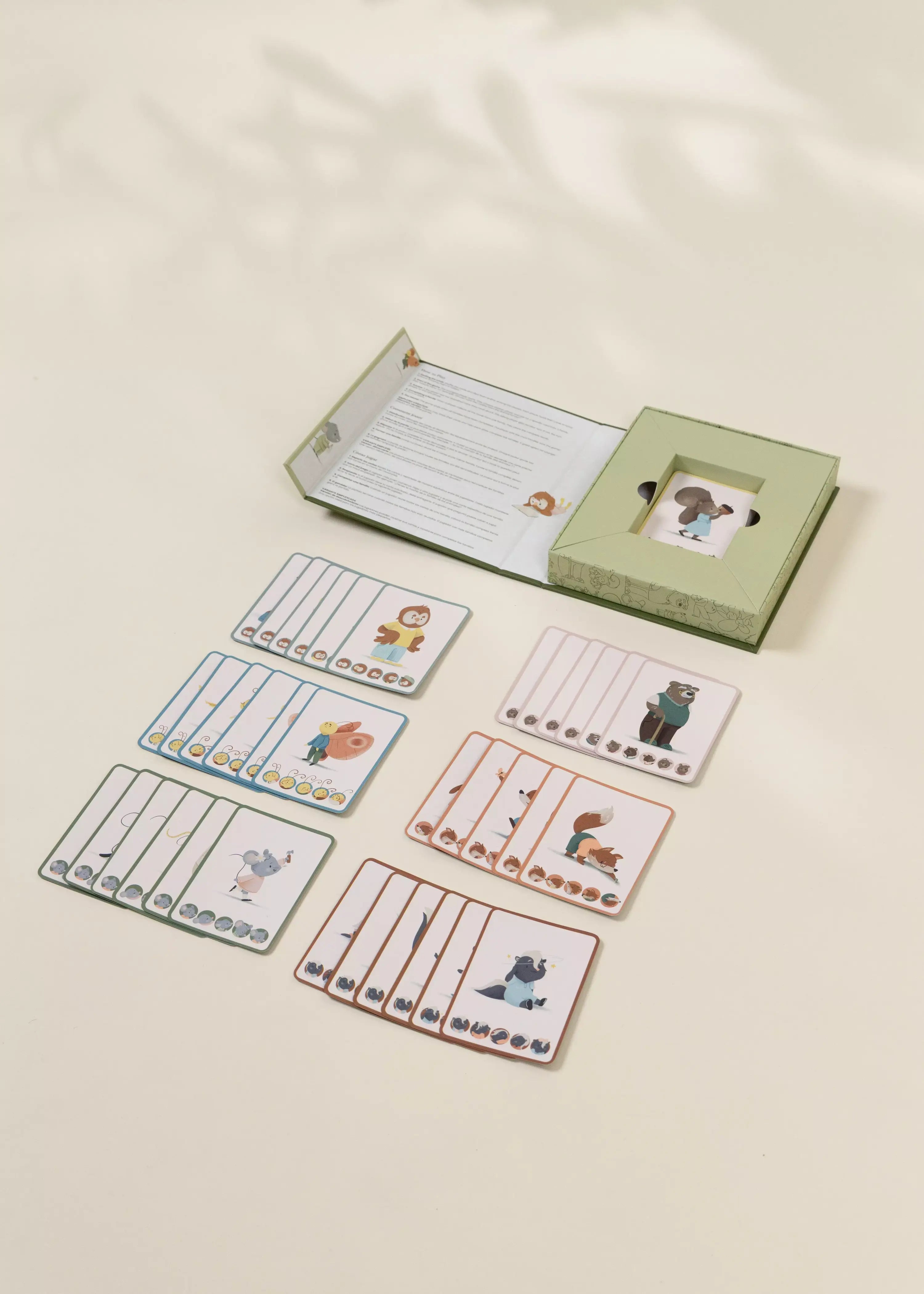 Image of Jeu de cartes - Les 7 familles (42 cartes)