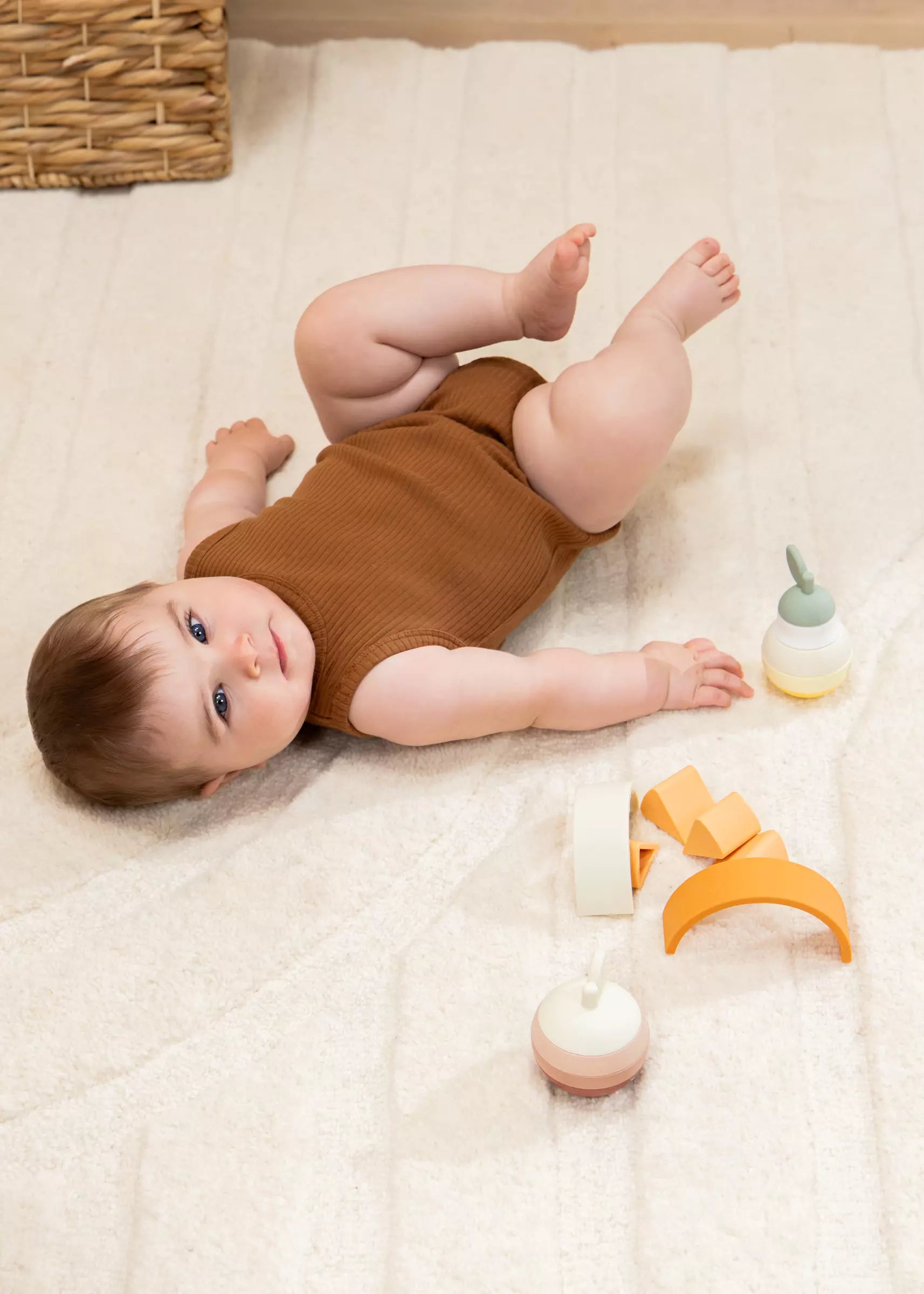 Image of 3 jeux de fruits empilables en silicone (16 pièces)