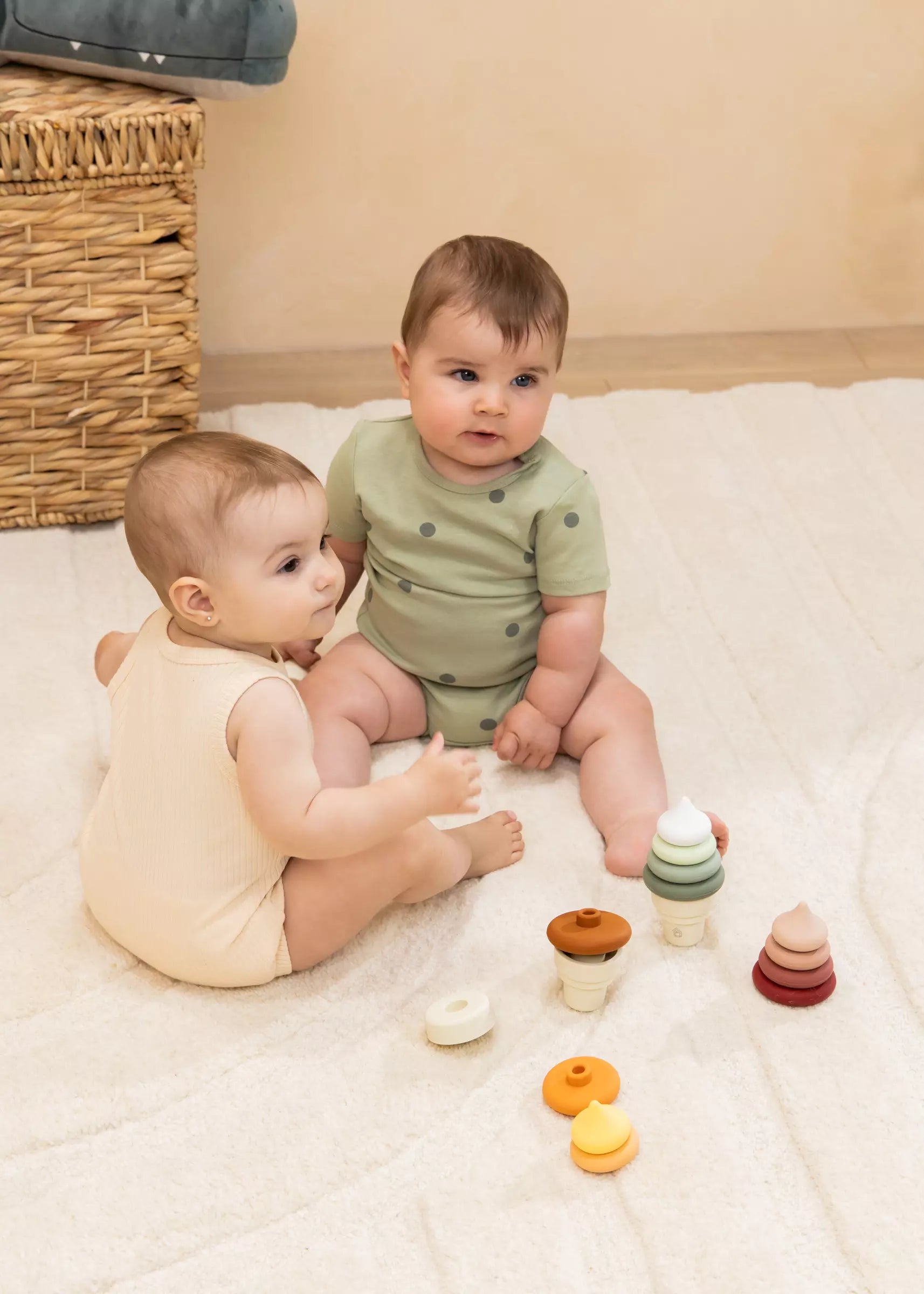 Image of 3 Sets of Silicone Stackable Ice Cream Cones (18 pcs)