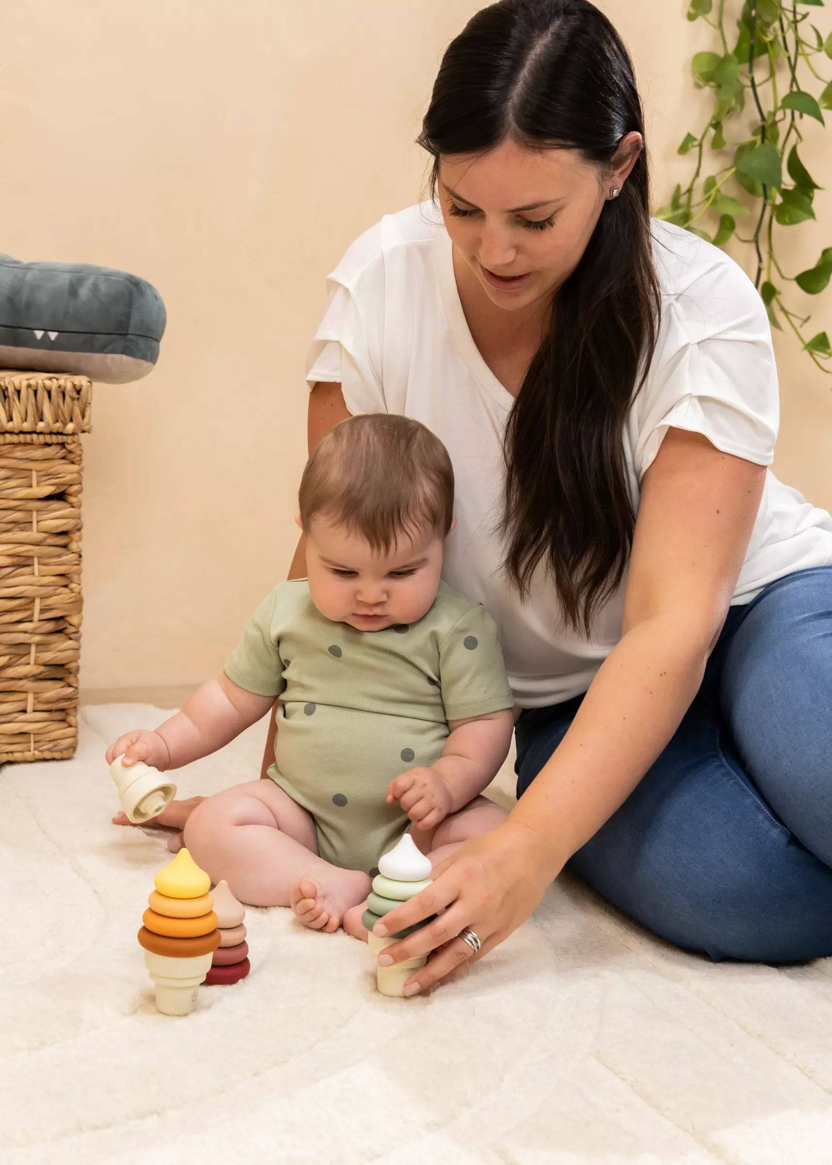 Image of 3 Sets of Silicone Stackable Ice Cream Cones (18 pcs)