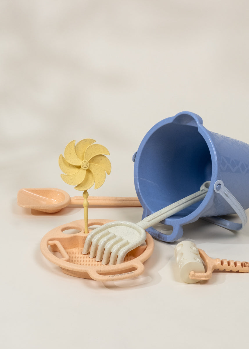 Image of Ensemble de jouets de sable en paille de blé grand format 6 pièces – Seau et accessoires 