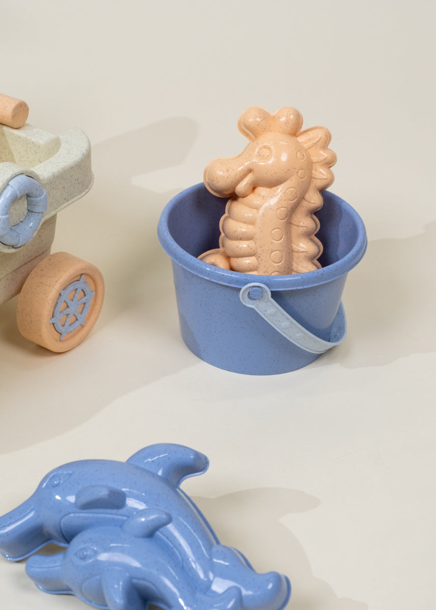 Image of Oversized 6-Piece Wheat Straw Sand Toy Set – Wagon & Accessories