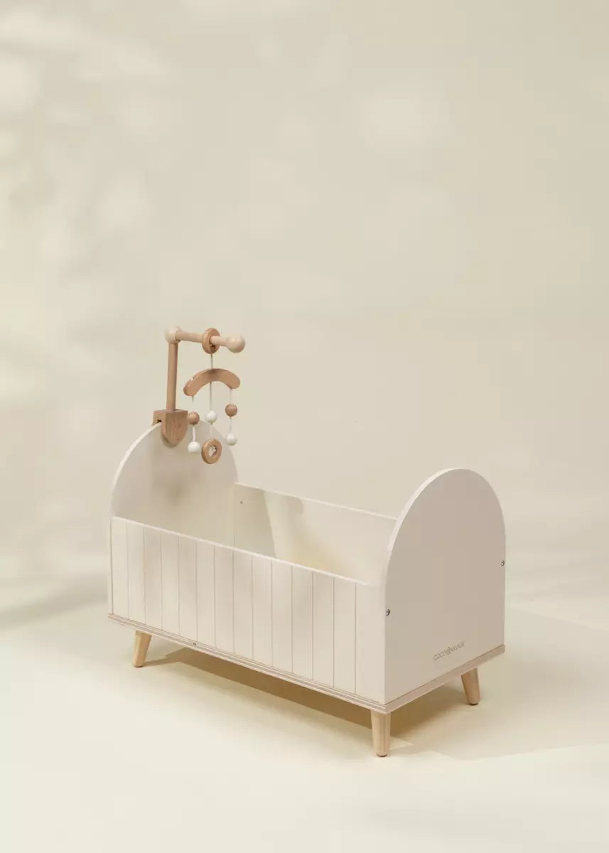 Lit de bébé en bois pour poupées avec accessoires 