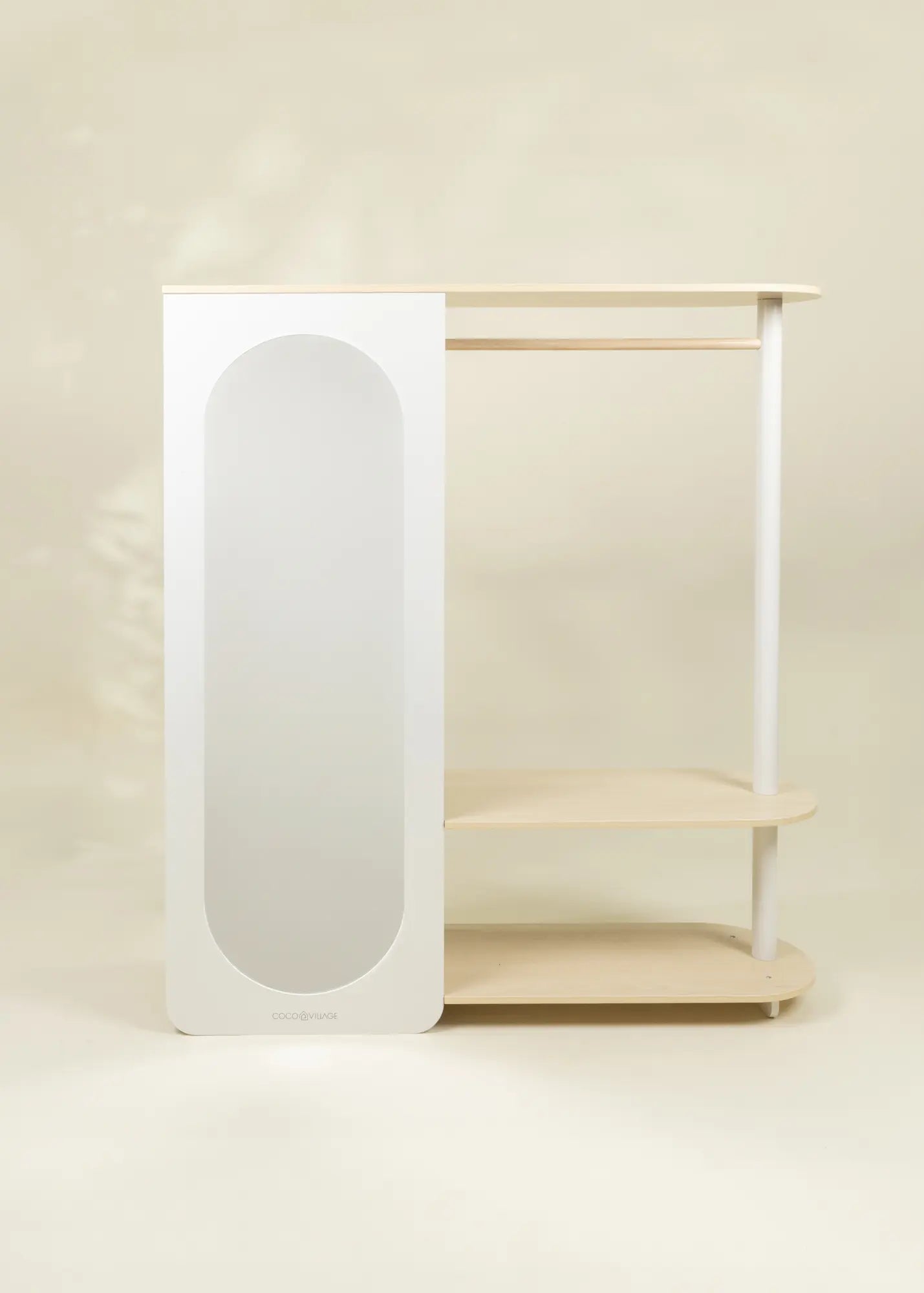 Grande armoire en bois avec étagères & tringle