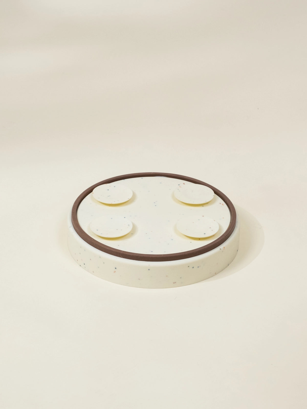 Image of ssiette compartimentée à succion pour bébé en silicone – Collection Pottery 