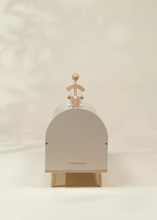 Lit de bébé en bois pour poupées avec accessoires 