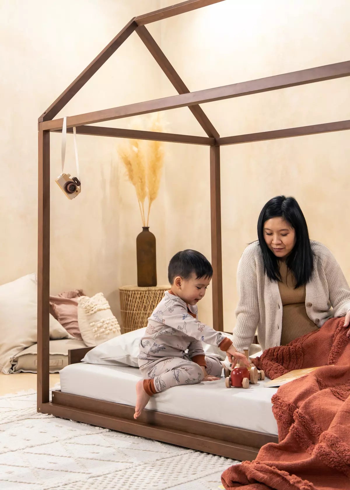 Image of House Structure - Walnut