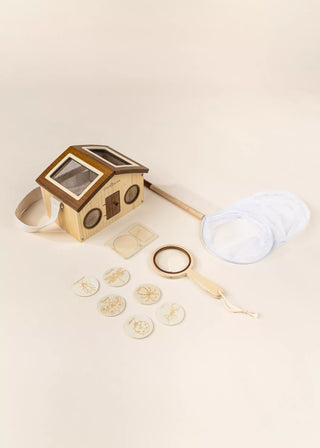Wooden Bug House & Exploration Set
