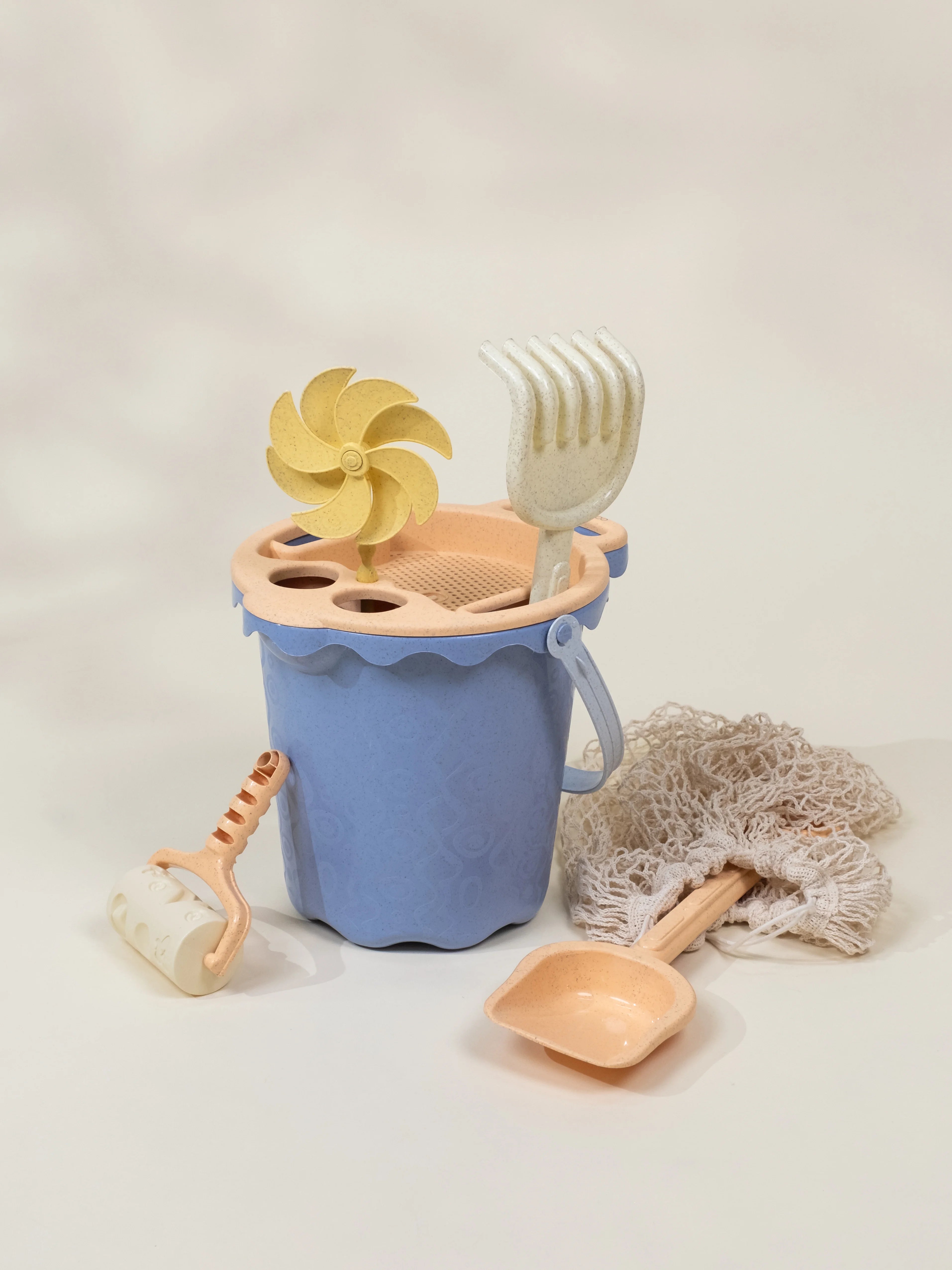 Image of Oversized 6-Piece Wheat Straw Sand Toy Set – Bucket & Accessories