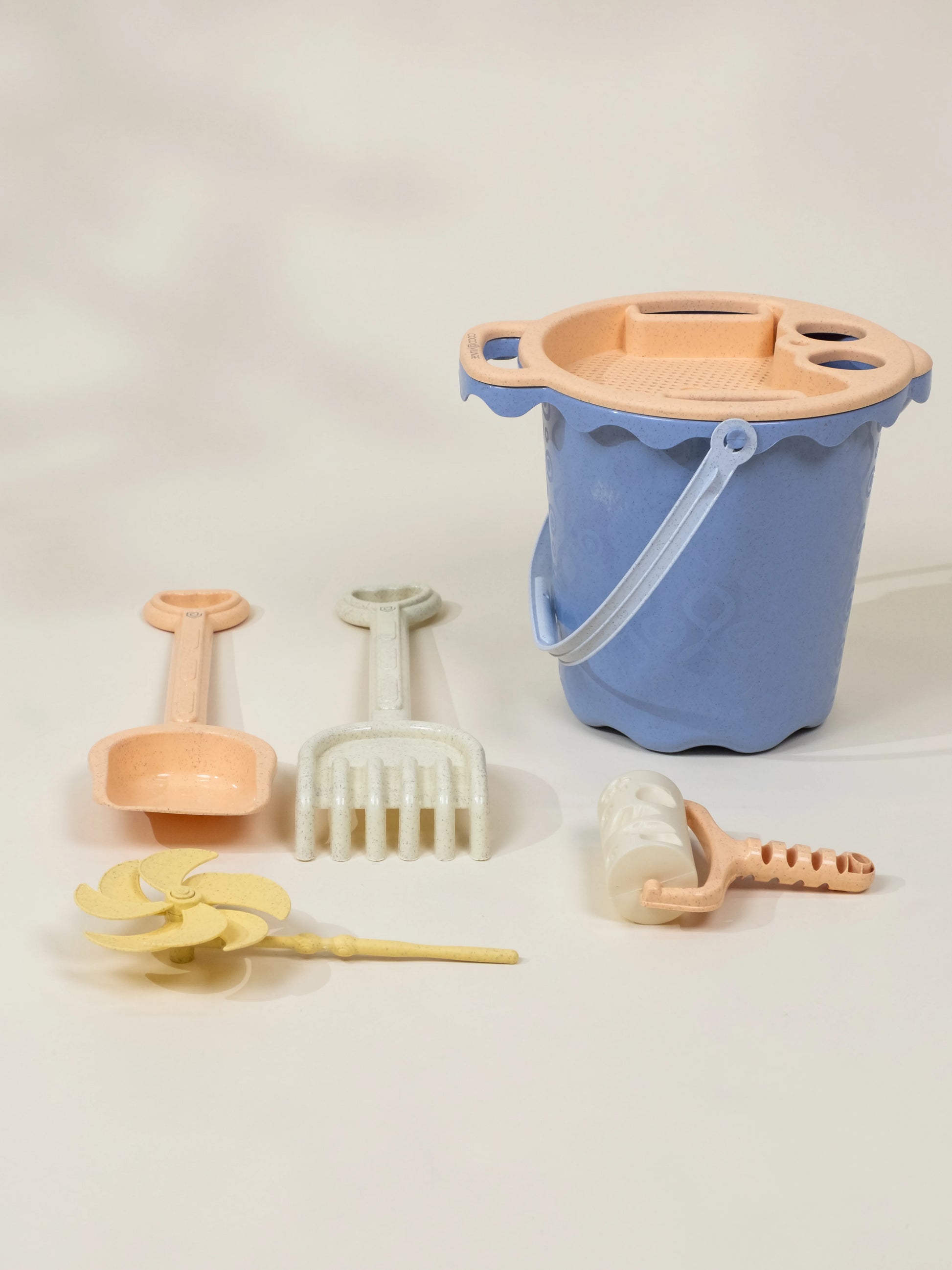 Oversized 6-Piece Wheat Straw Sand Toy Set – Bucket & Accessories