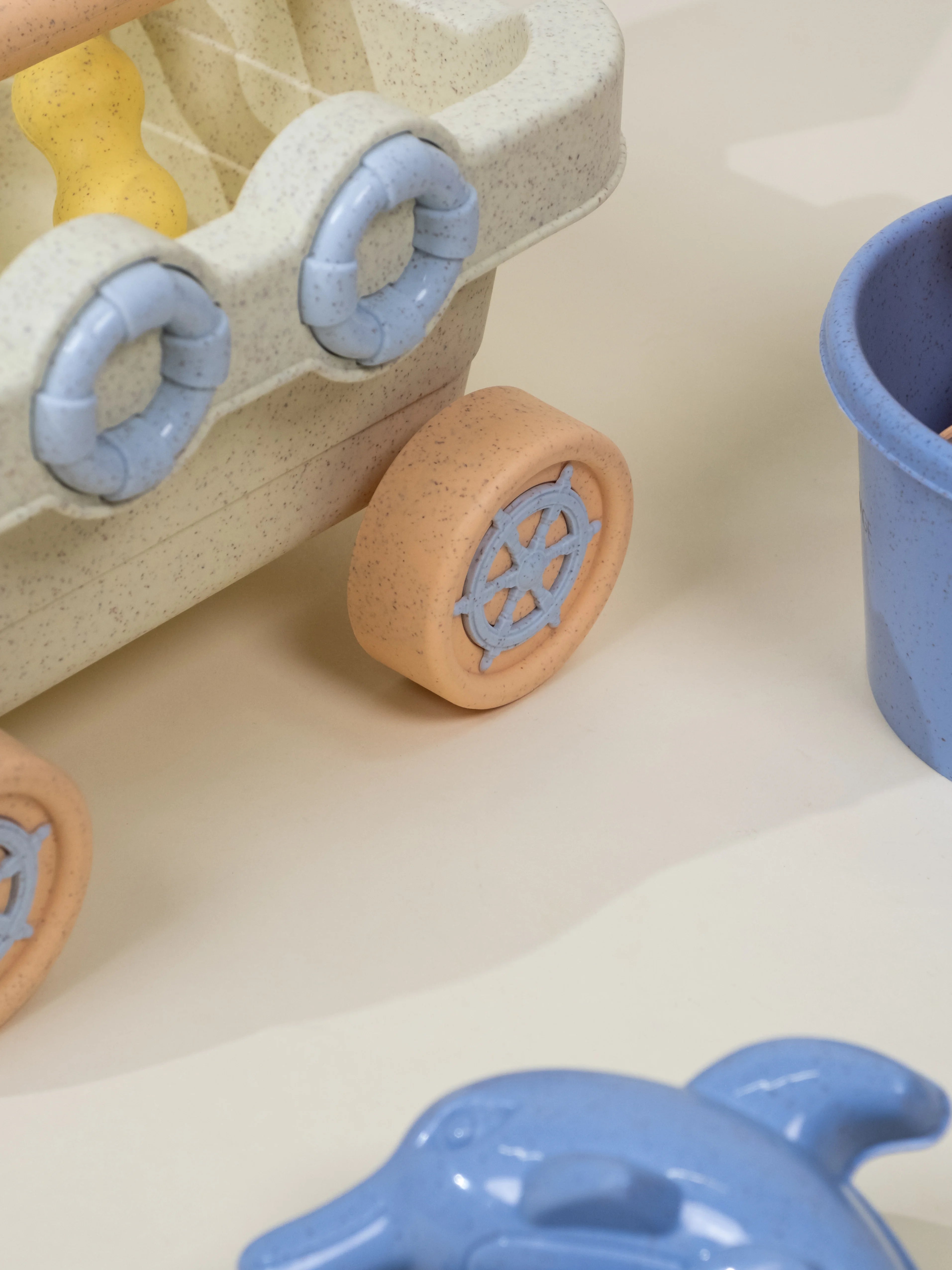 Image of Oversized 6-Piece Wheat Straw Sand Toy Set – Wagon & Accessories