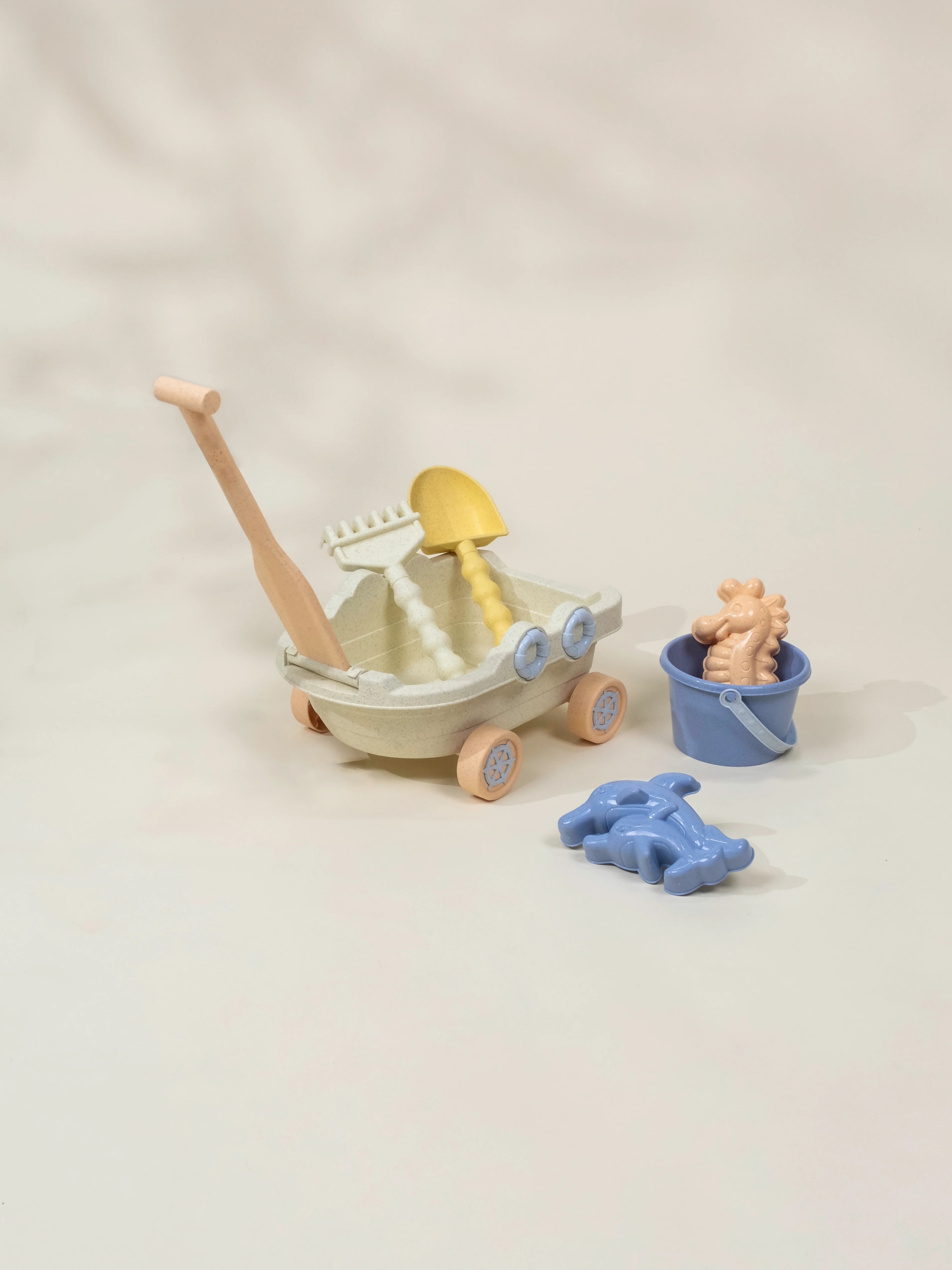 Image of Oversized 6-Piece Wheat Straw Sand Toy Set – Wagon & Accessories