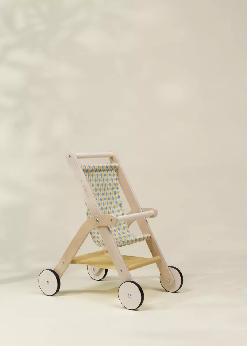 Poussette en bois pour poupées 