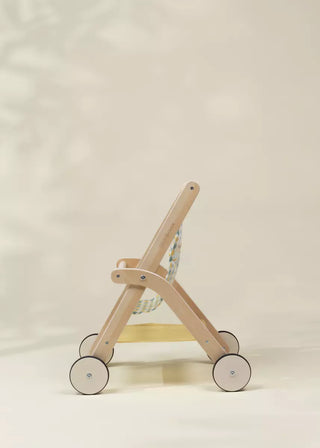 Poussette en bois pour poupées 