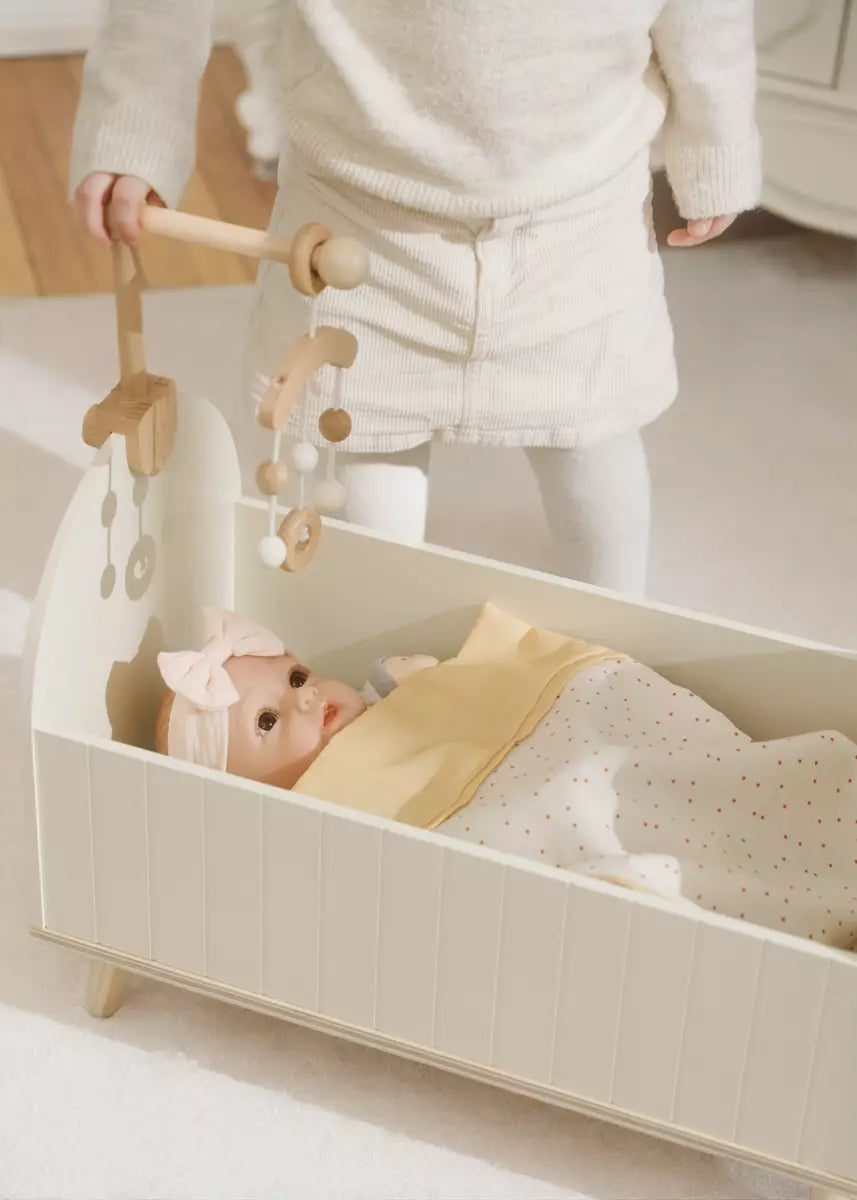 Image of Lit de bébé en bois pour poupées avec accessoires 