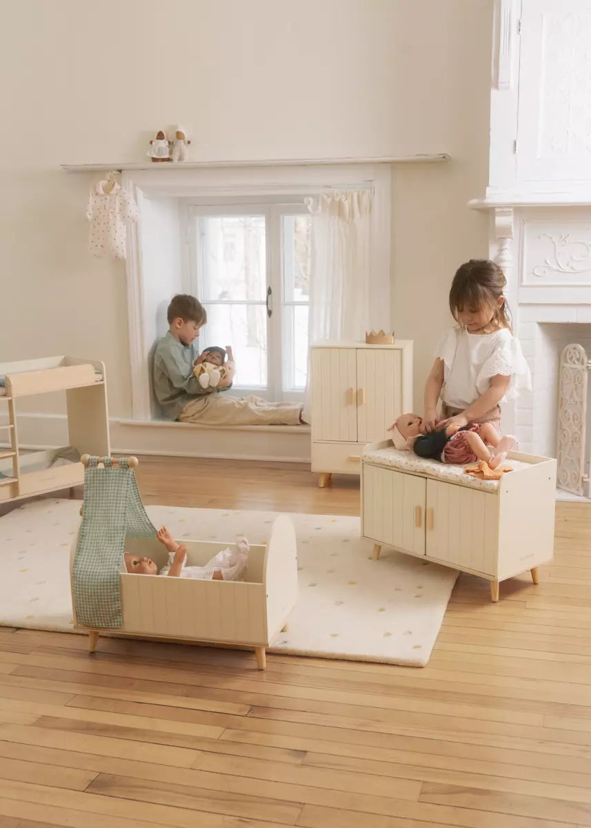 Image of Lit de bébé en bois pour poupées avec accessoires 