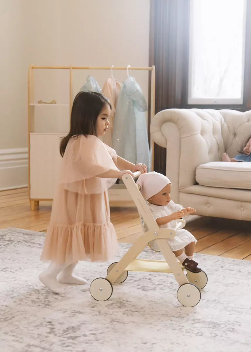 Poussette en bois pour poupées 