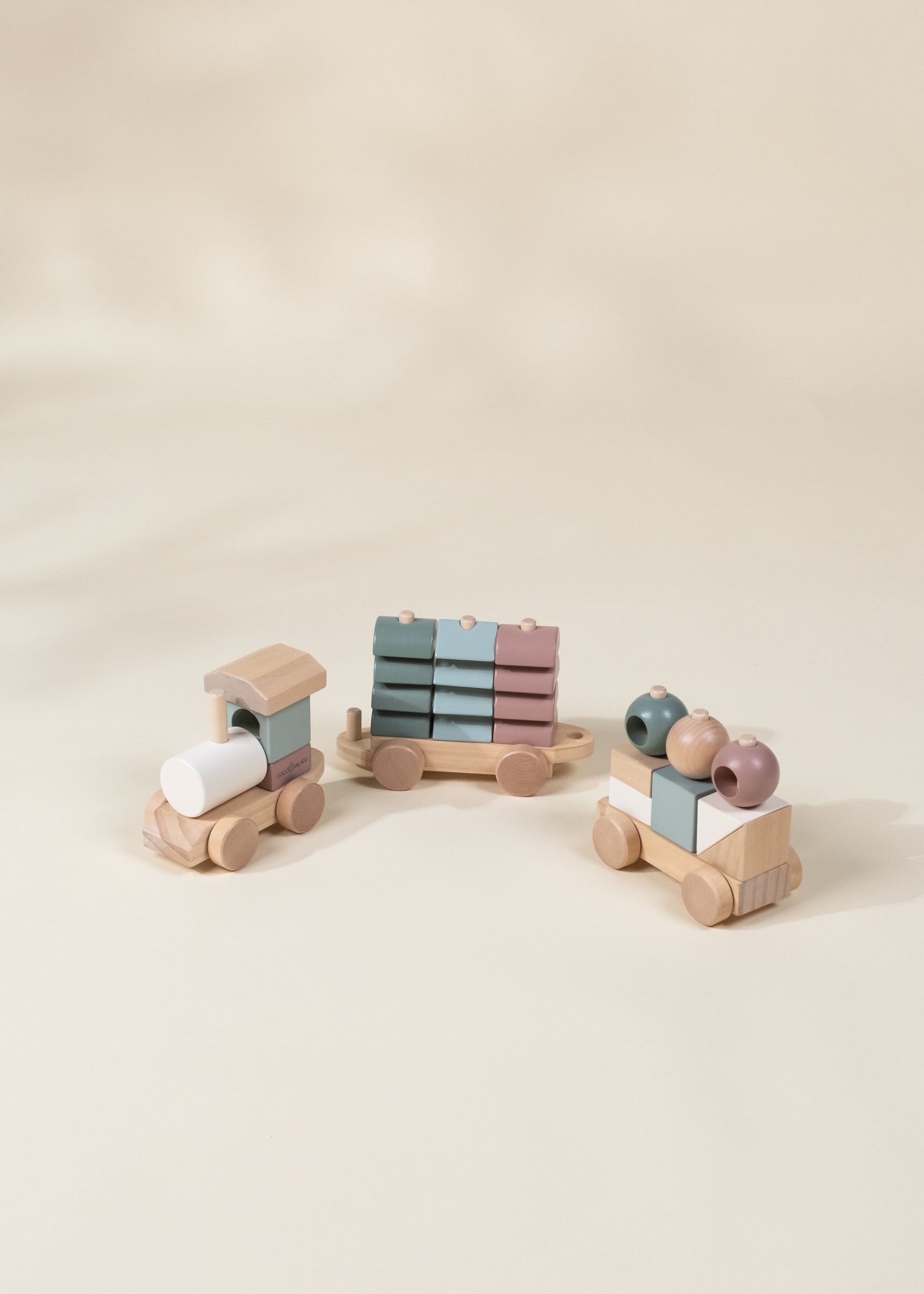 Image of Train empilable en bois surdimensionné