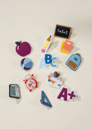 Ensemble de 12 breloques retour à l'école