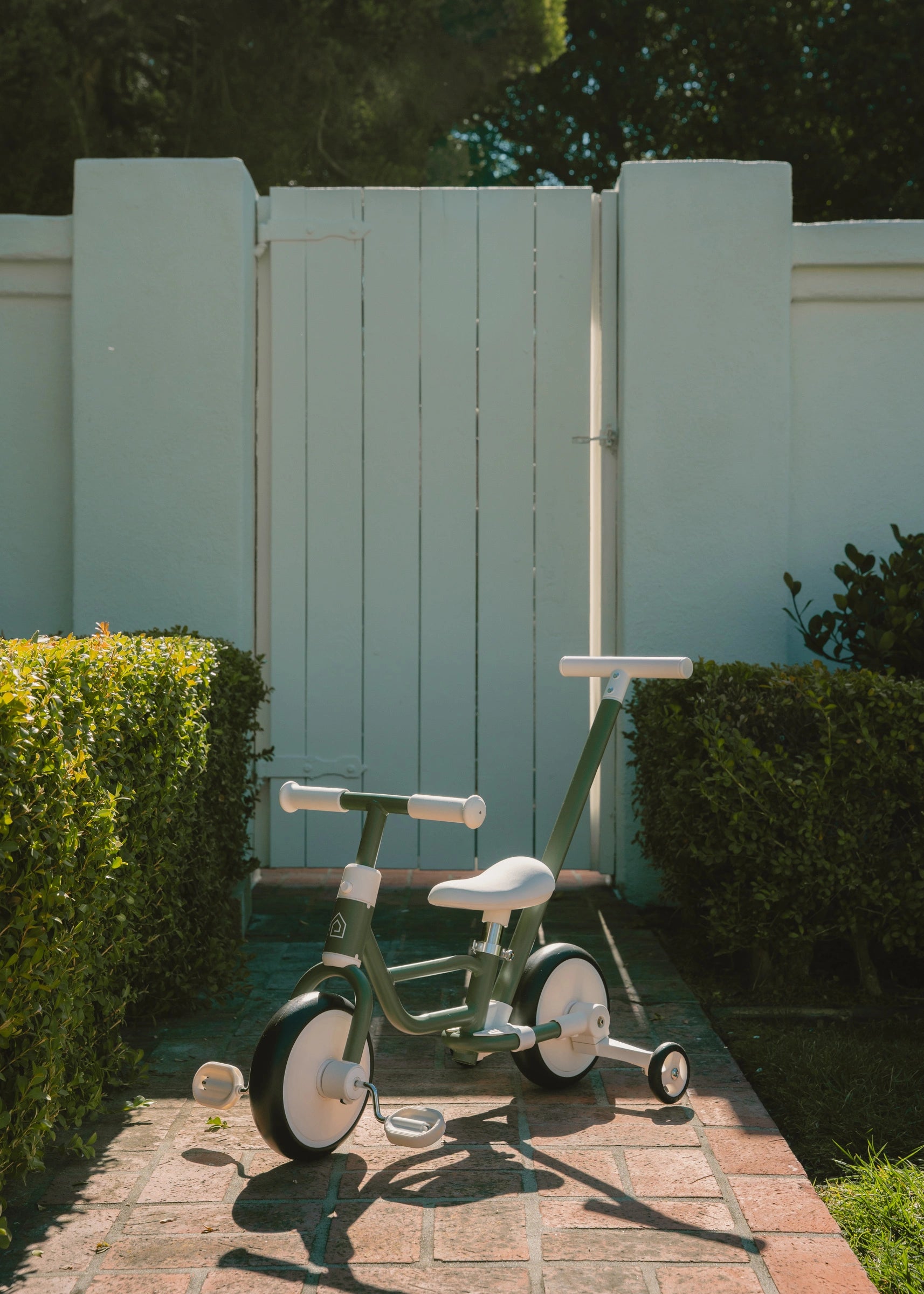 Tricycle avec poignée & roues d'entrainement 4-en-1 - Safoam