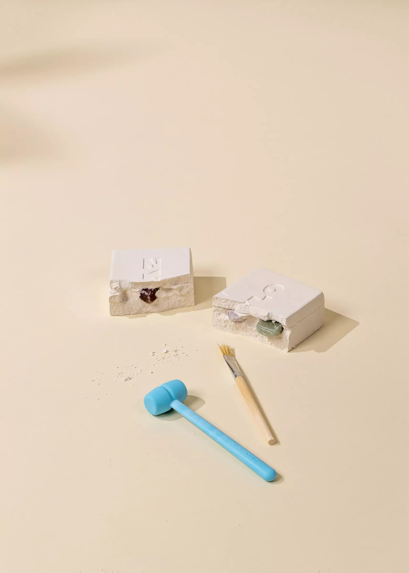 Gemstones & Fossil Geoligical Excavation Set