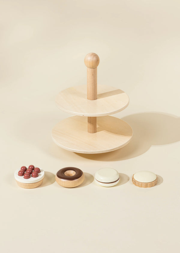 Tour à desserts en bois