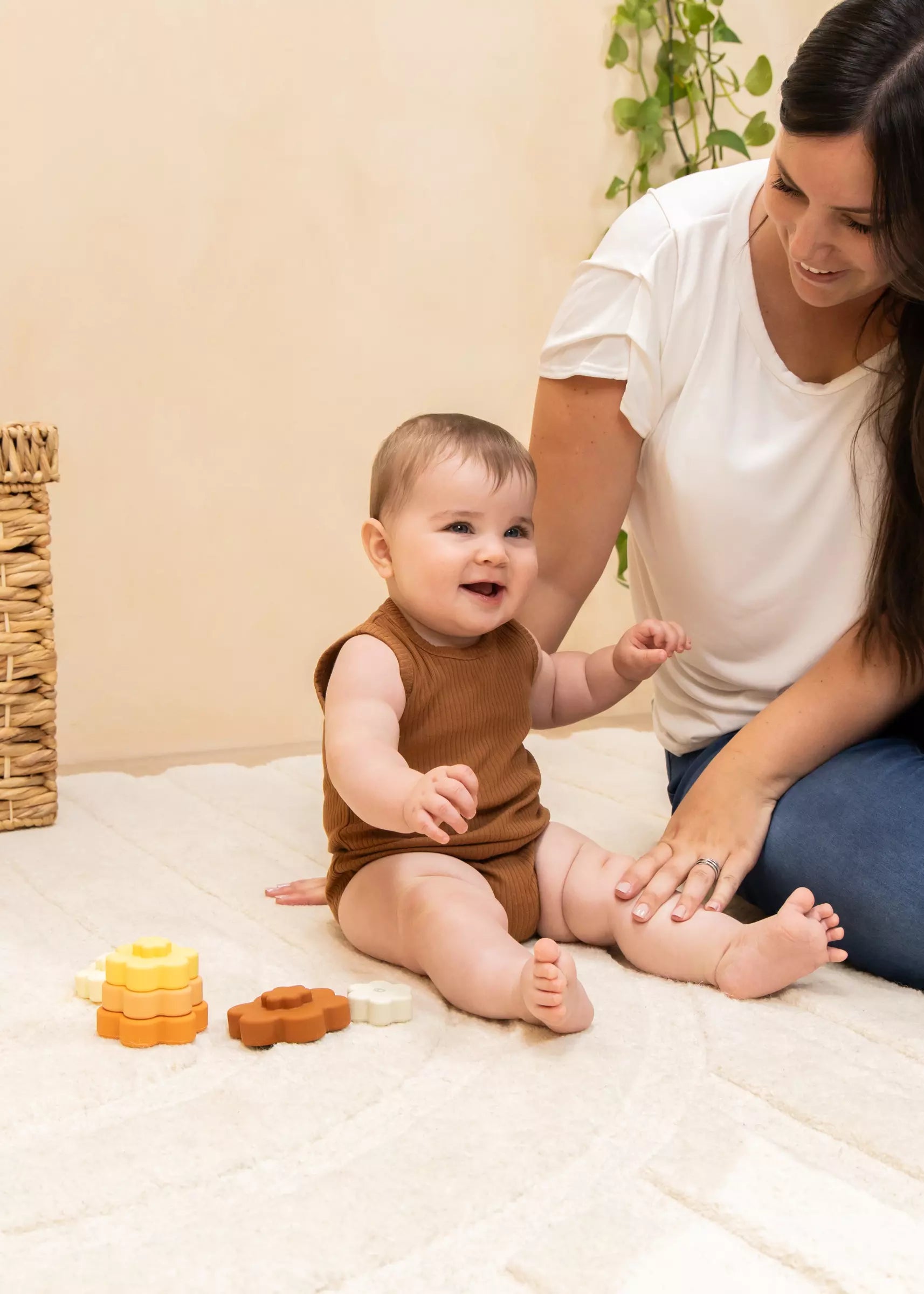 Image of Set of 6 Silicone Stackable Flowers