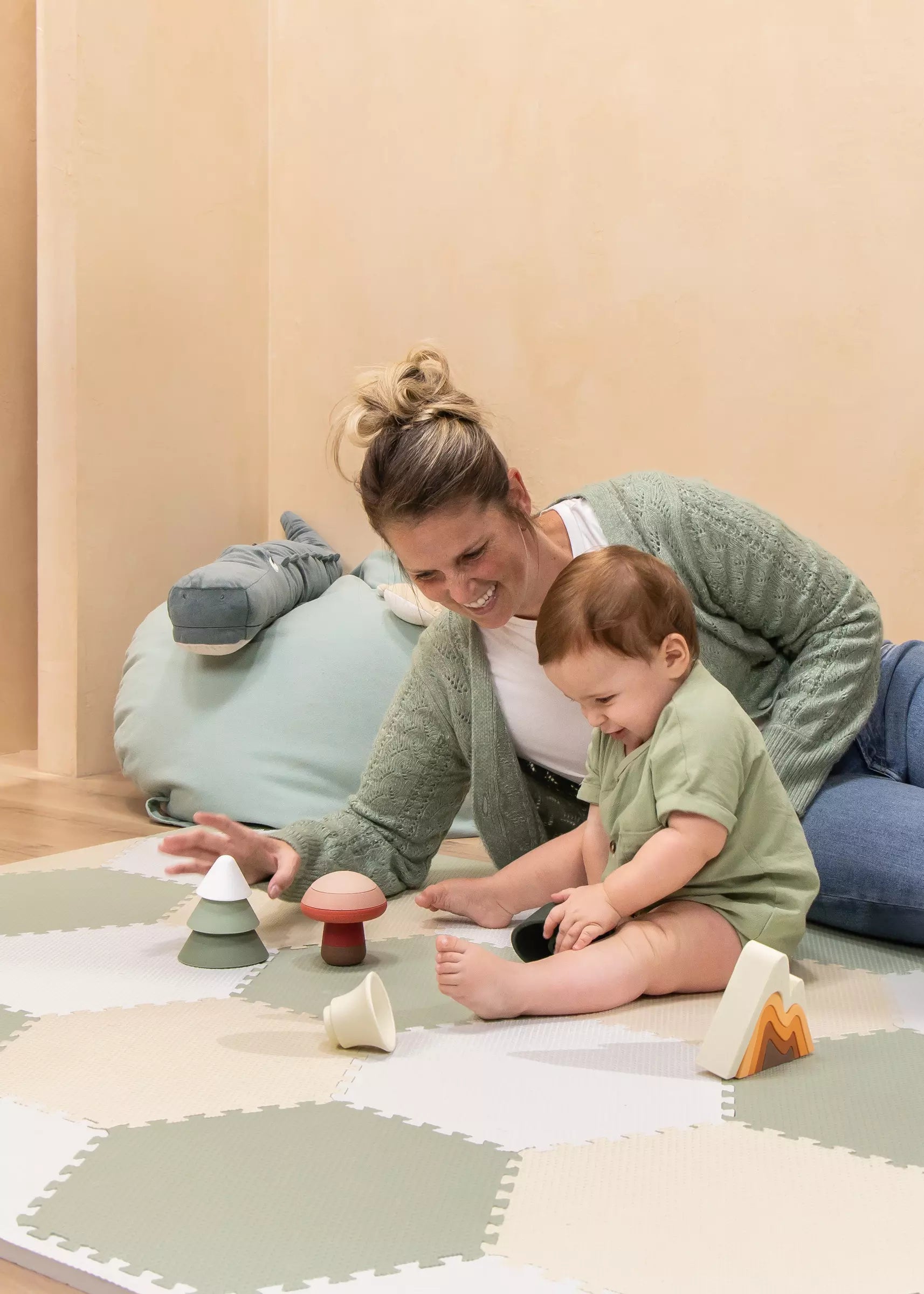 Image of Silicone Stackable Forest Set (15 pcs)