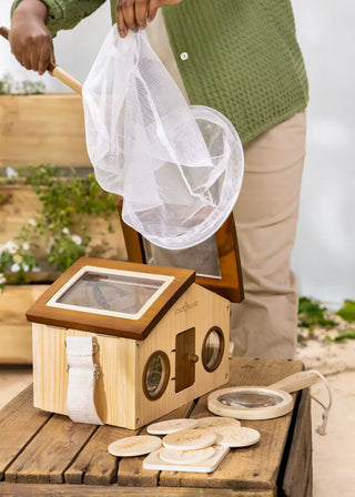 Wooden Bug House & Exploration Set