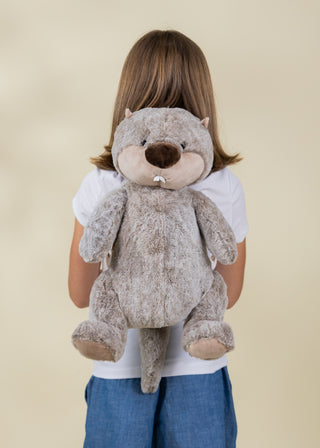 Sac à dos en peluche loutre