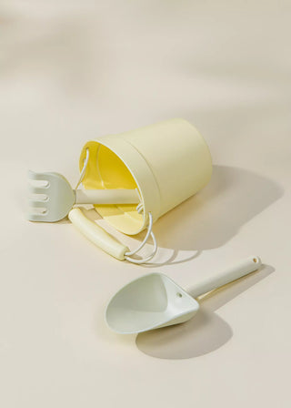 Seau de plage en silicone et accessoires (3 pièces)