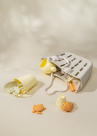 Seau de plage en silicone et accessoires (3 pièces)