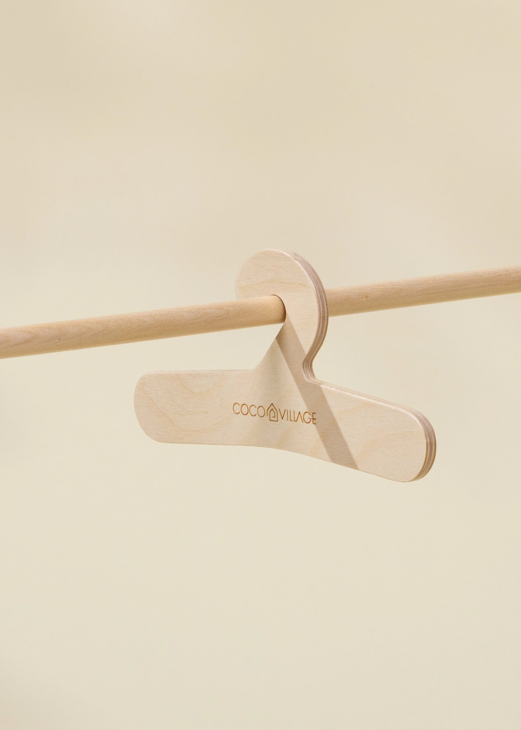 Ensemble de Cintres en bois pour vêtements de poupées (8 pièces) 