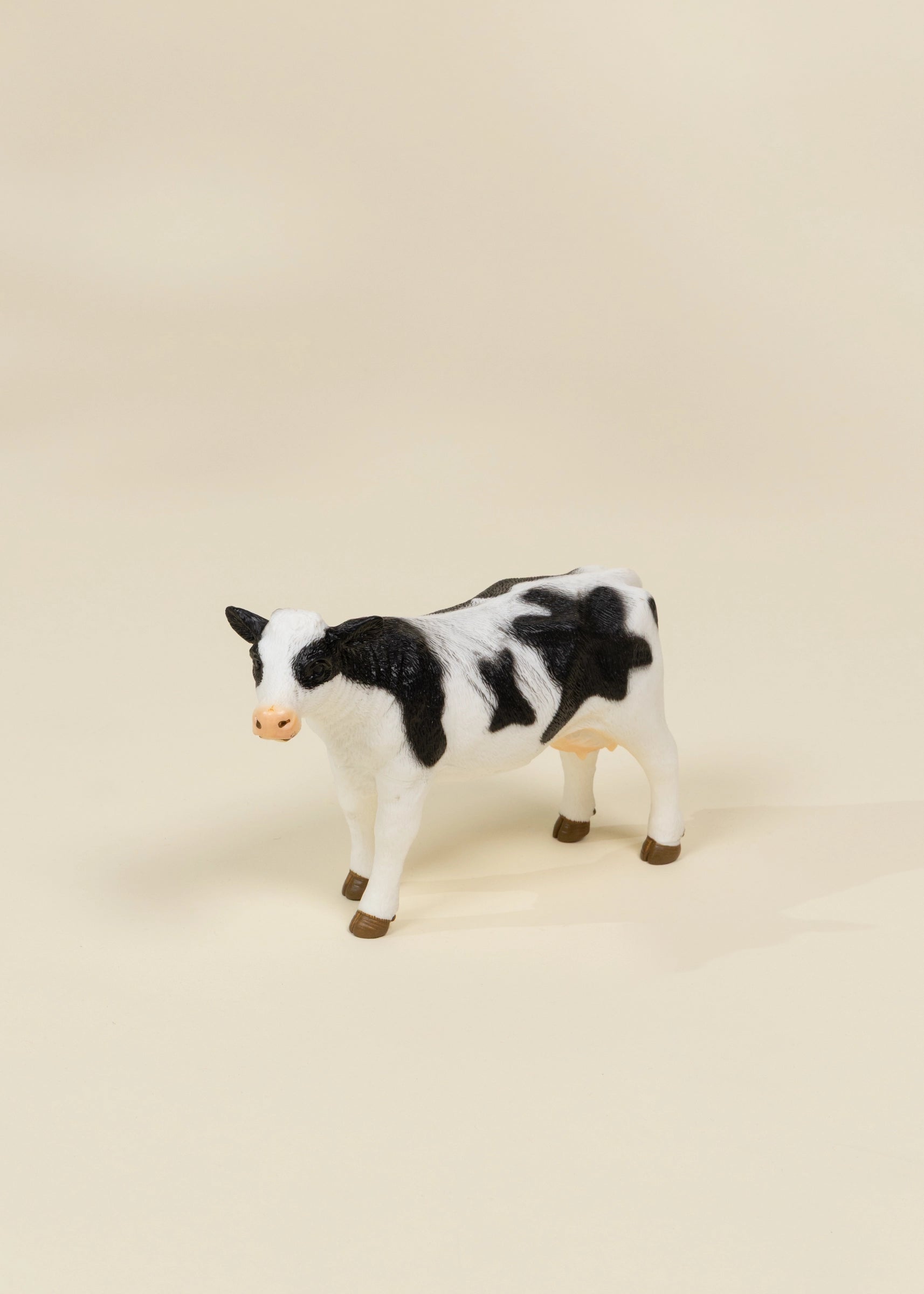 Large Farm Animal Play Figurine – Cow