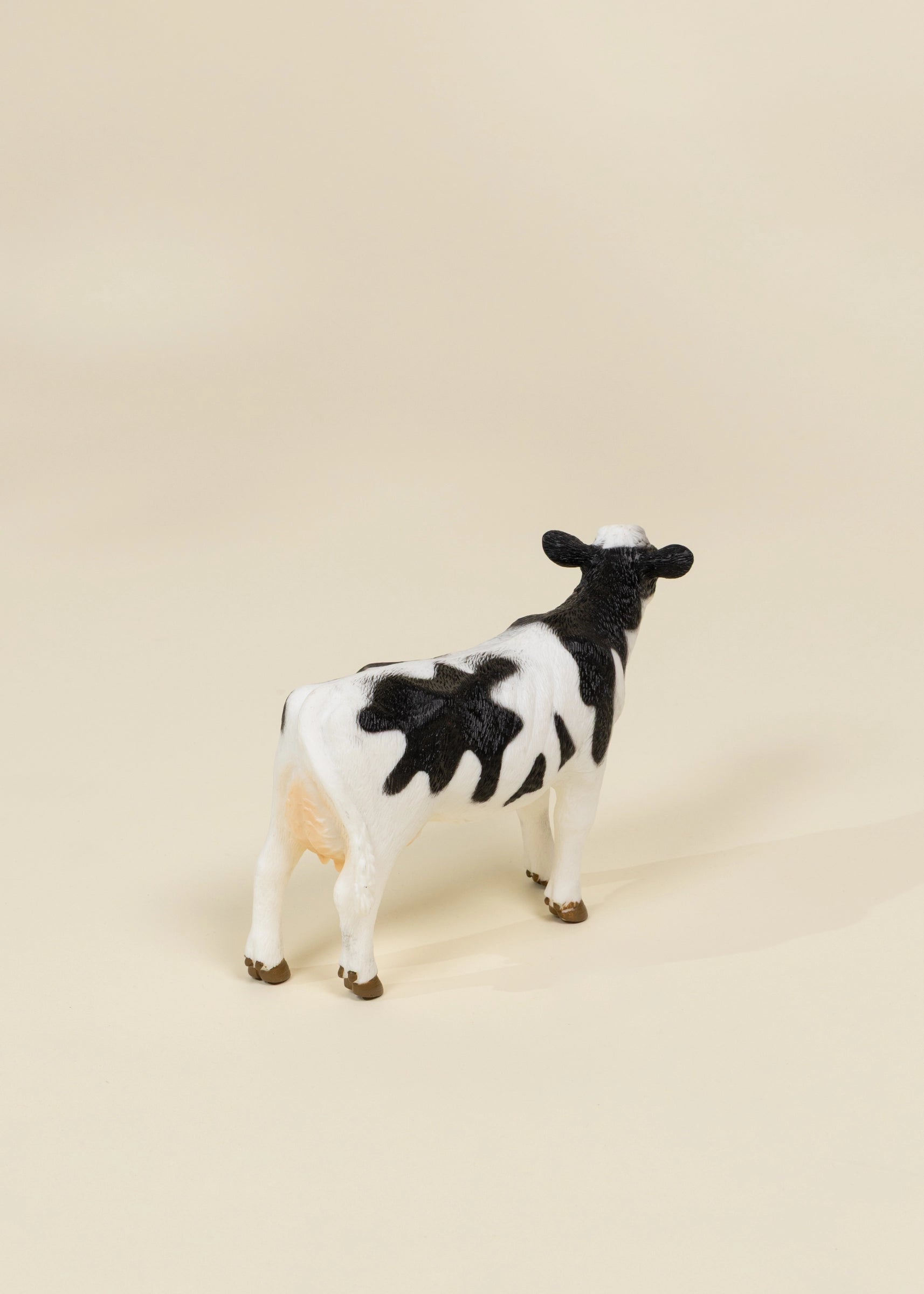 Large Farm Animal Play Figurine – Cow