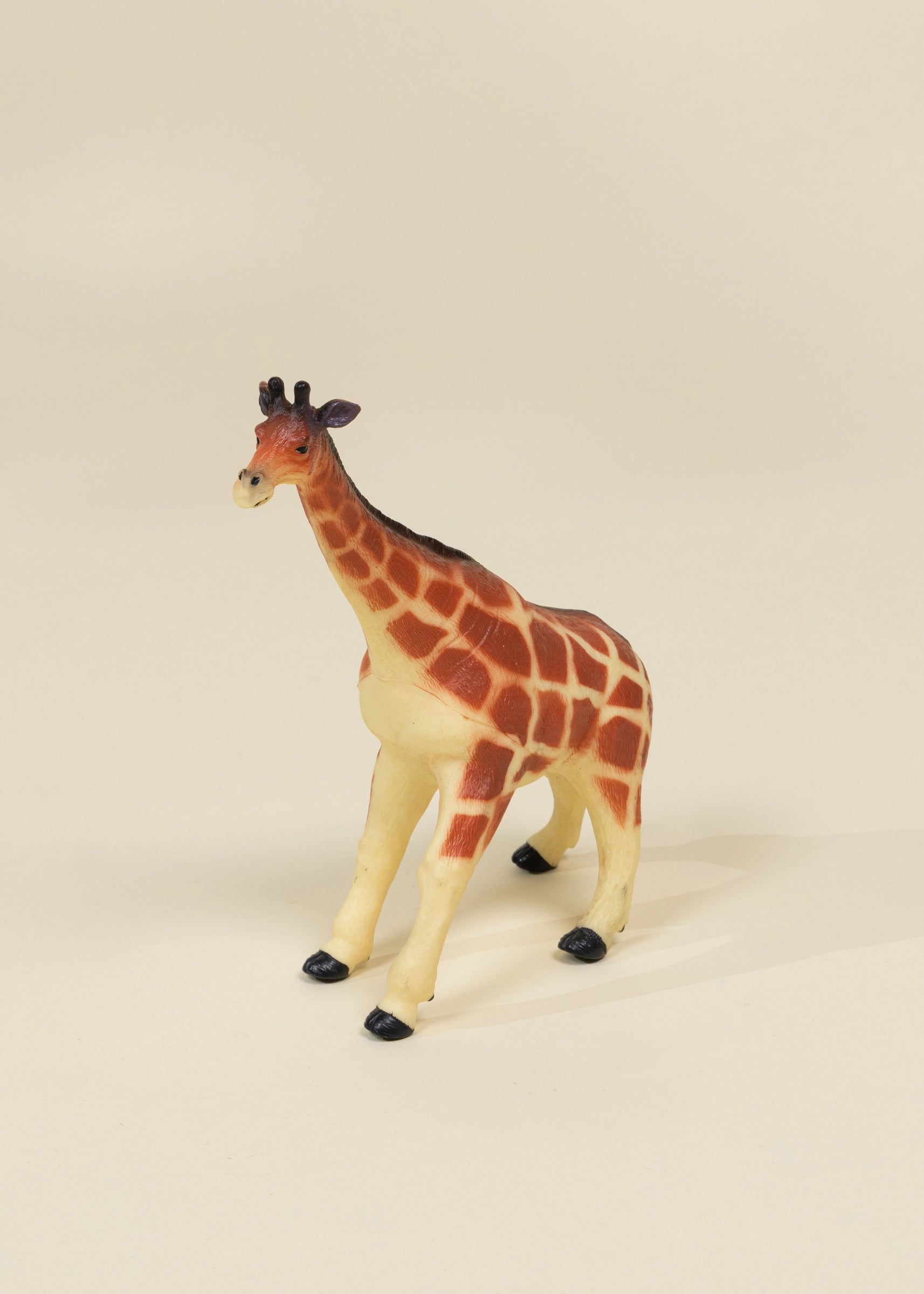 Large Wildlife Animal Play Figurine – Giraffe
