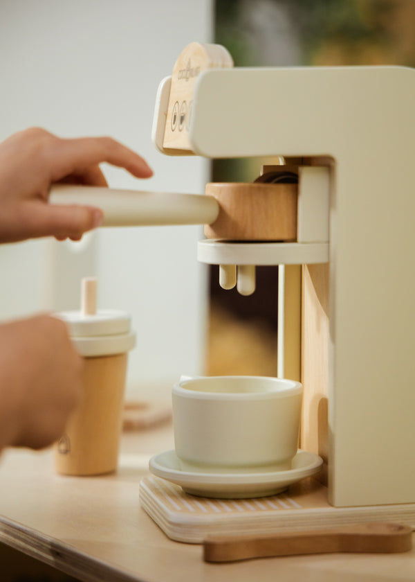 Cafetière et accessoires en bois